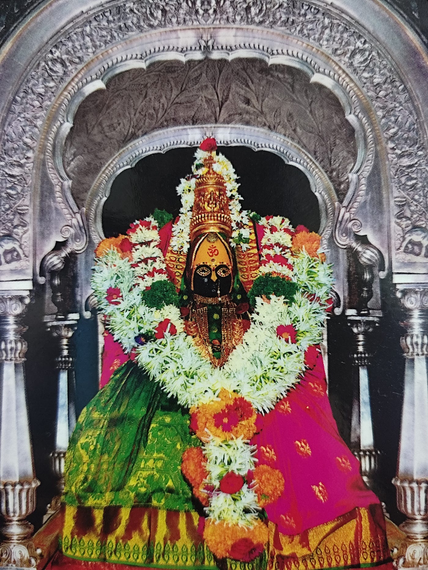 Aai Tulja Bhavani Temple (आई तुलजा भवानी मंदिर)