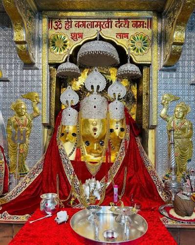 Maa Baglamukhi Temple